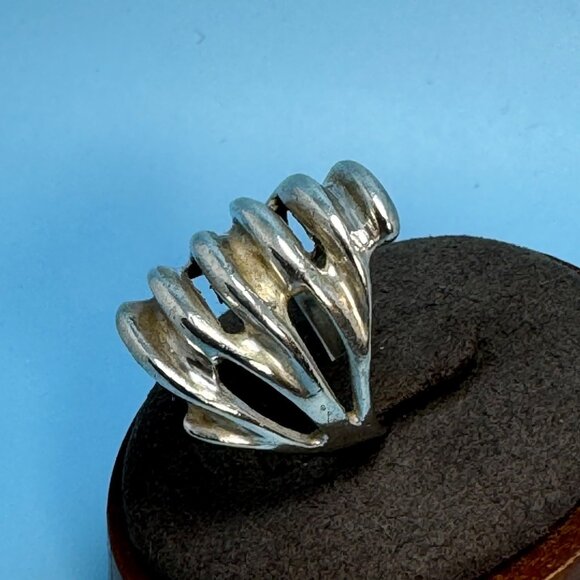 VTG Solid Sterling Silver 925 Multiband Look Wavy Design Dome Ring Size 6.75 - Picture 2 of 9
